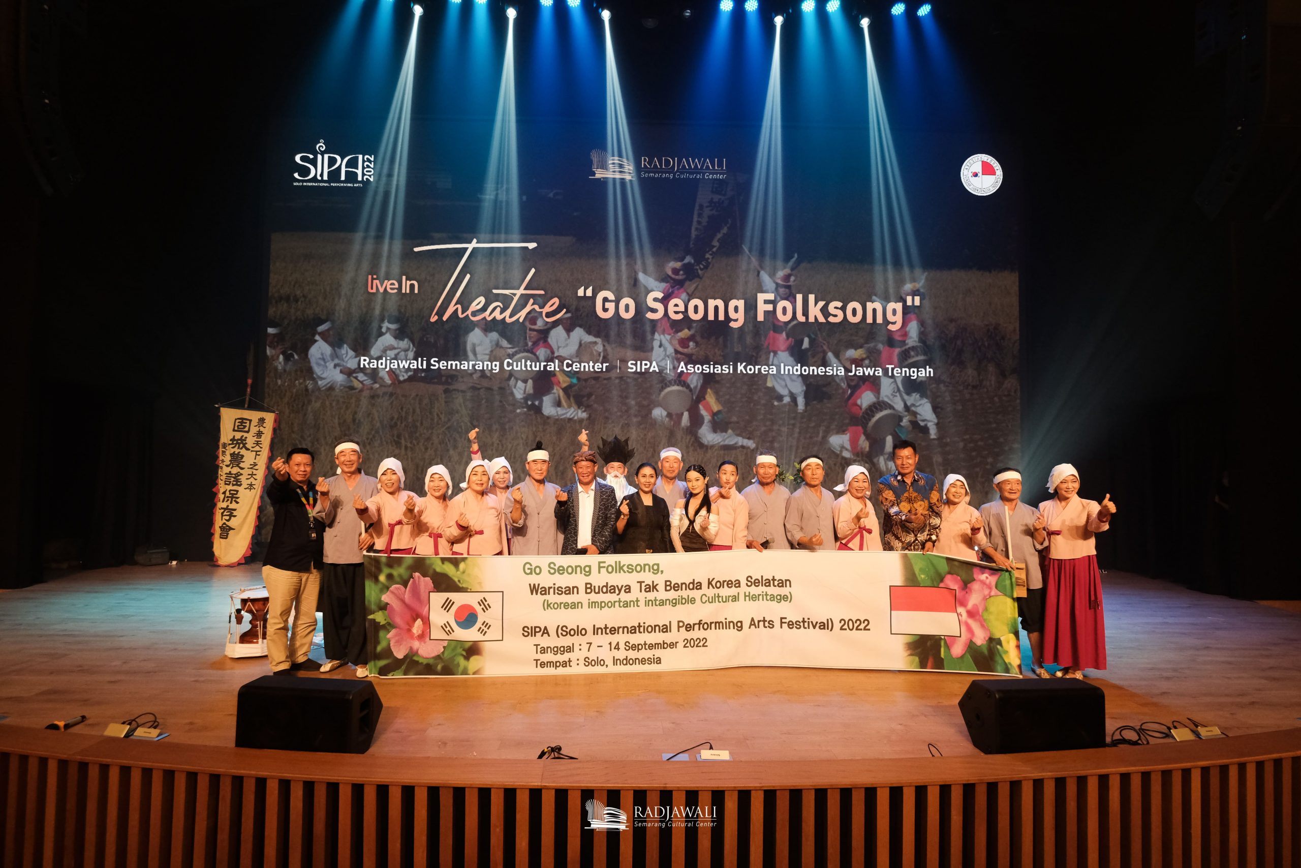 #LiveinTheatre: Radjawali x SIPA x Go Seong Folksong